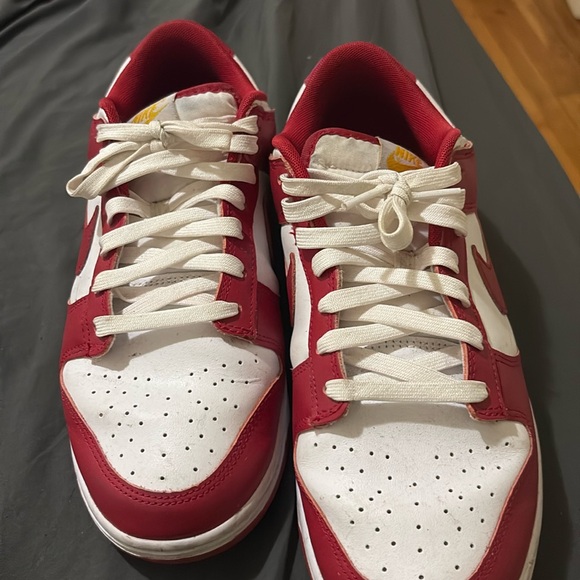 Dunks - Picture 1 of 1